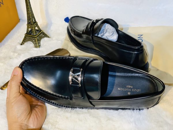 Giày lười nam da bò hàng hiệu Louis Vuitton