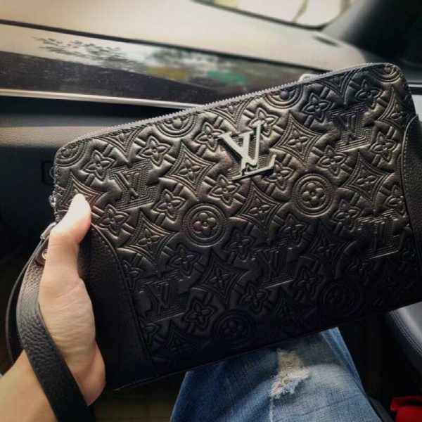 Clutch ví cầm tay khóa số Louis Vuitton