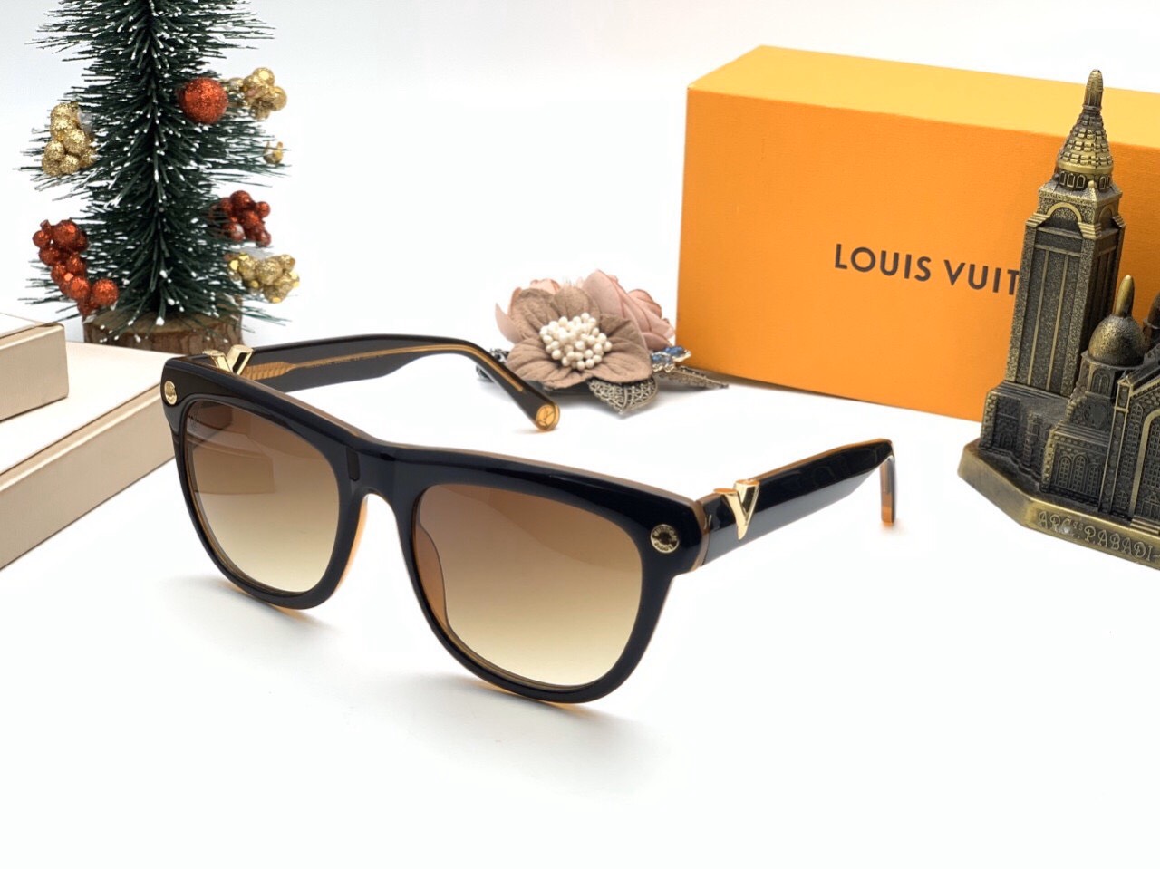 Kính mắt thời trang Louis Vuitton VIP14  LOUIS KIMMI STORE