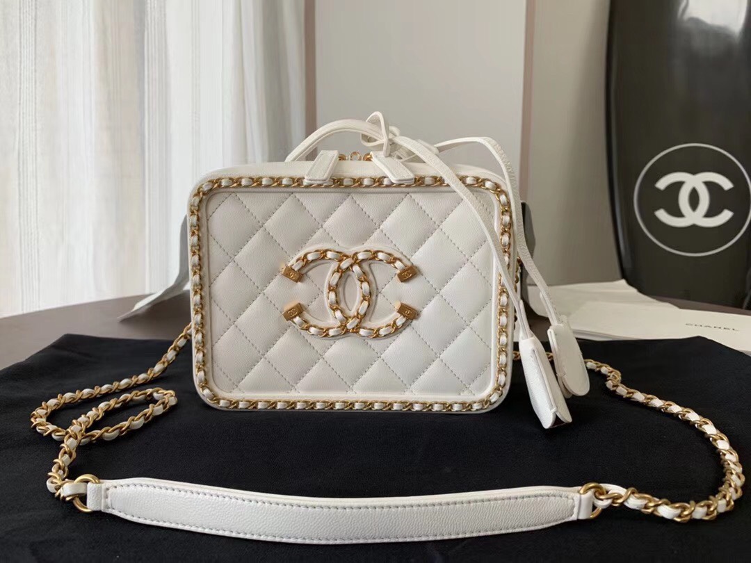 ORDER] Túi Chanel màu trắng