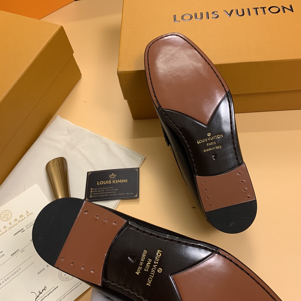 Giay-Loafer-hieu-Louis-Vuitton-den
