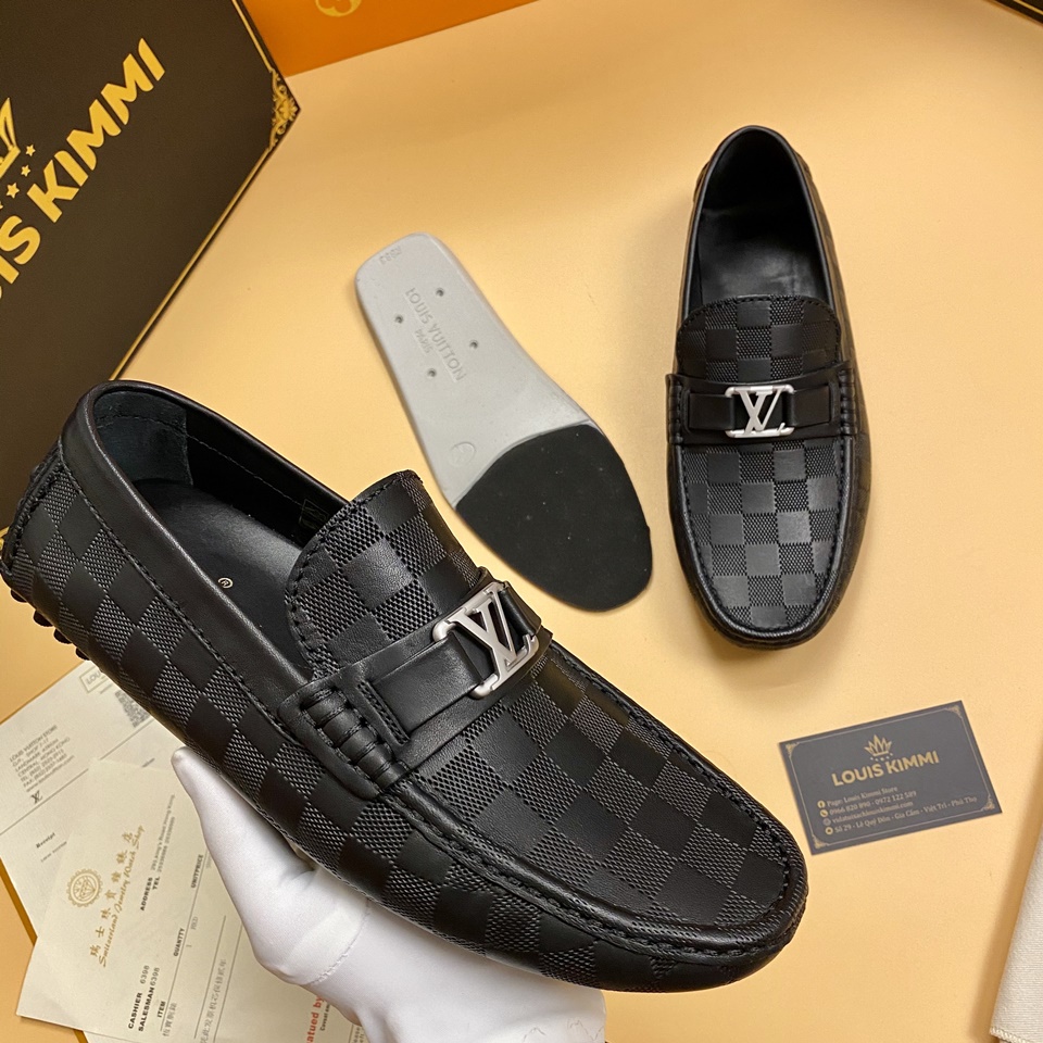 Giày Louis Vuitton nam chính hãng có giá là bao nhiêu