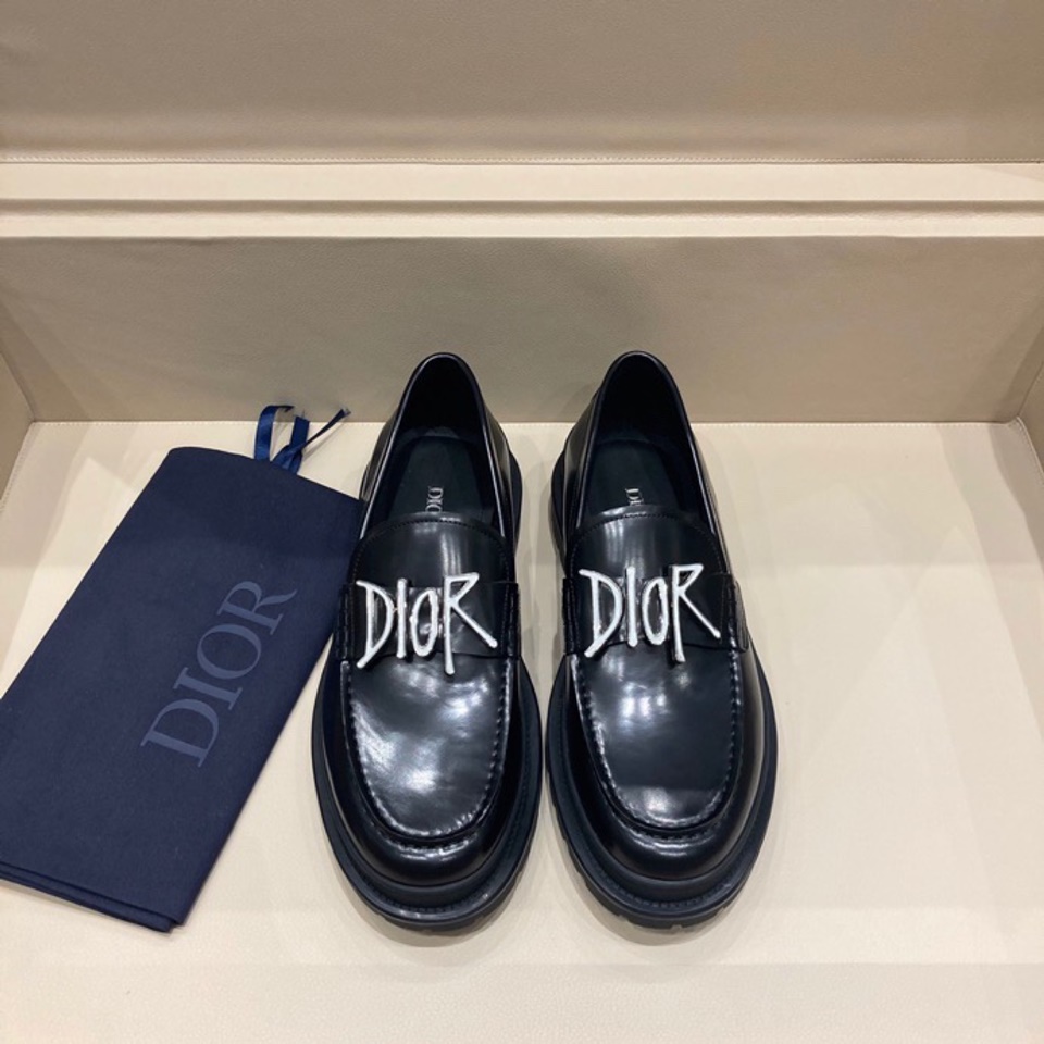 Mua Giày Lười Nam Dior Loafer Plain Leather Logo 3LO123ZGK 969 Màu Đen Size  39  Dior  Mua tại Vua Hàng Hiệu h092641