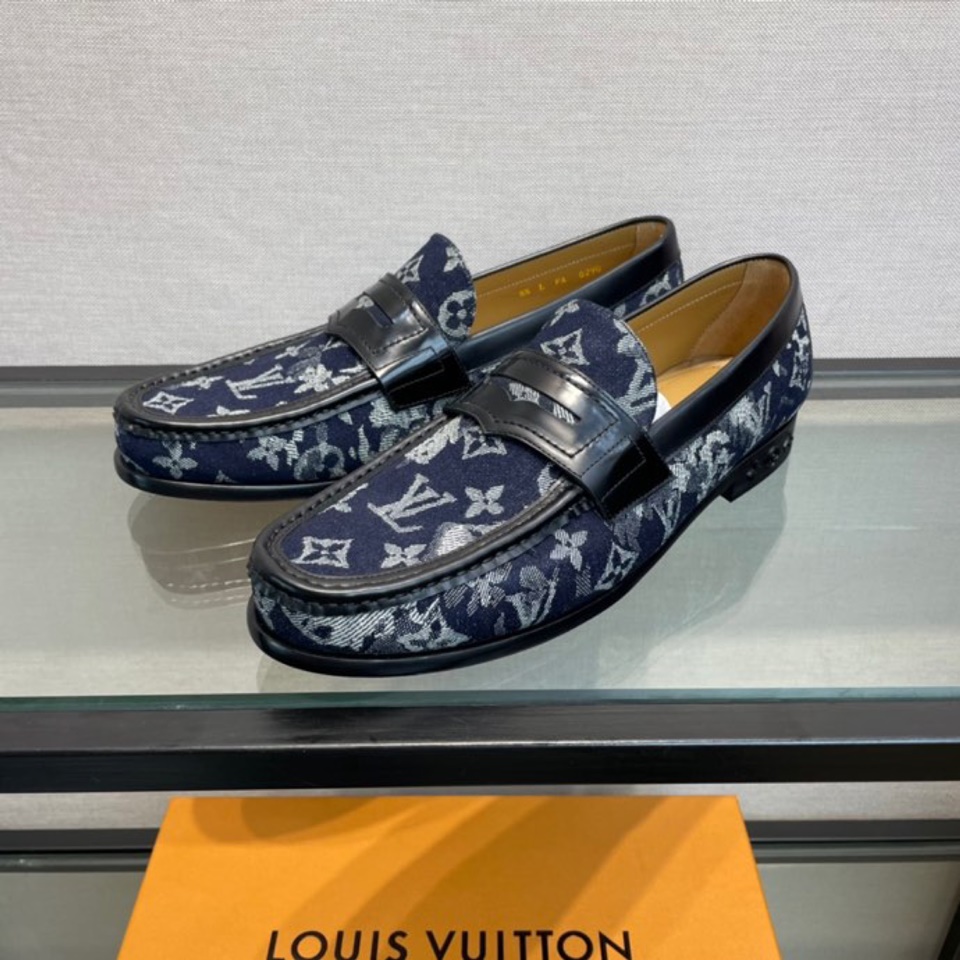 100 Original Fashion Classic New Mens Louis Vuitton LV Loafer Casual  Leather shoes Loafers Brown M  Shopee Philippines