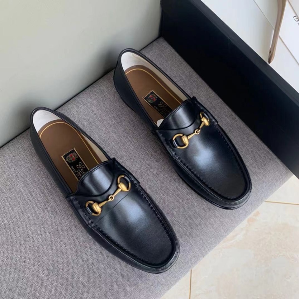 Giày lười loafer nam nữ hàng hiệu đẹp nhất 2022 | Ruby Luxury